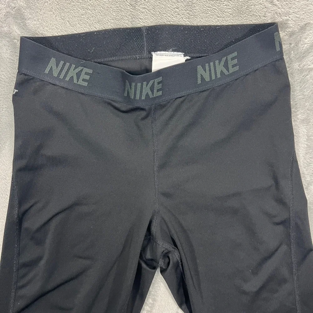 NIKE Cropped Leggings Women Medium Black Compression Dri Fit Pants Running Yoga